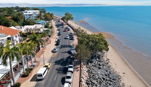 Perfect Group Stay In Hervey Bay - Sleeps Up To 12 People ❤️❤️❤️ Don't Miss Out!