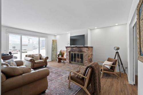 Perfect Group Stay in Cornwall 3 Bedroom and Theater Room