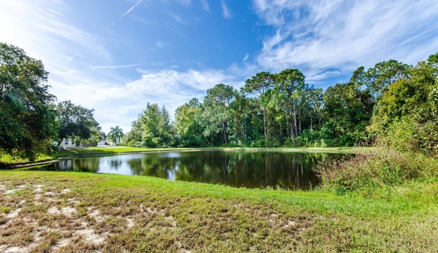 Perfect holiday villa with south facing pool, conservation views+great location