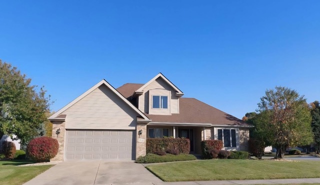 Perfect Home 3bd/2 bath, charming Schererville, IN, Sleeps 6. (35 mi to Chicago)