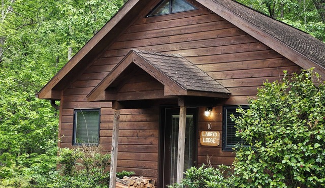 Perfect Honeymoon cabin w/hot tub
