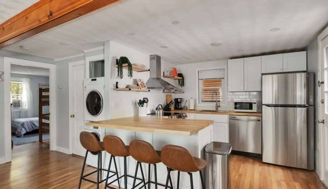 Perfect House In Yarmouth, Book Now & Come Relax!