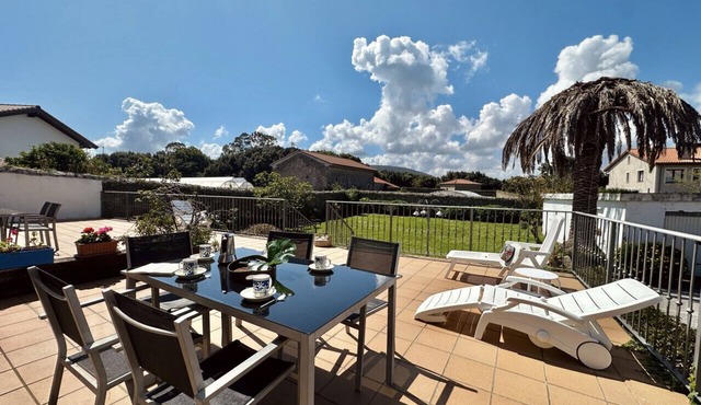 🏡 Perfect Island Getaway - Townhouse with Private Parking 🚗✨.