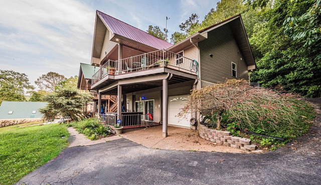 Perfect Lake Malone Get Away