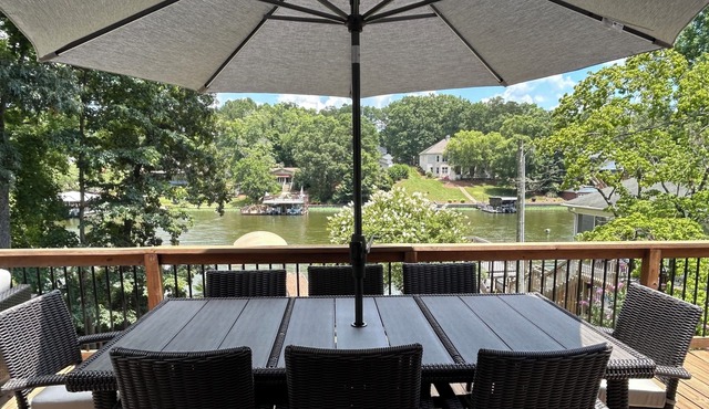 Perfect Lakefront Getaway on Badin Lake