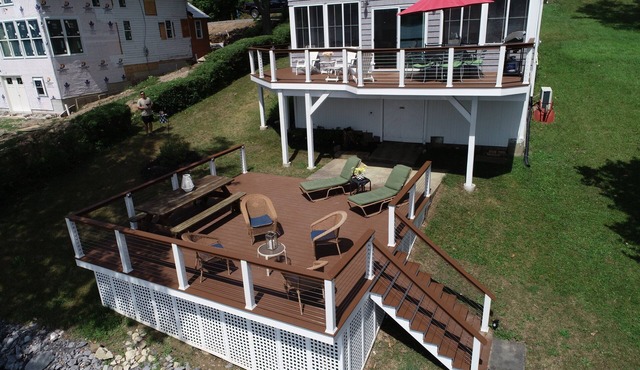 Perfect Lakeside Getaway