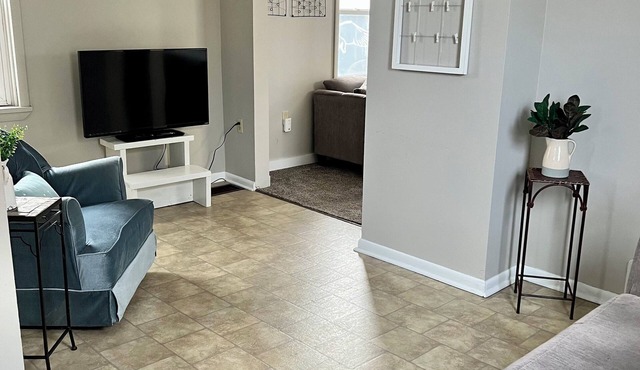 Perfect Location in TRF!