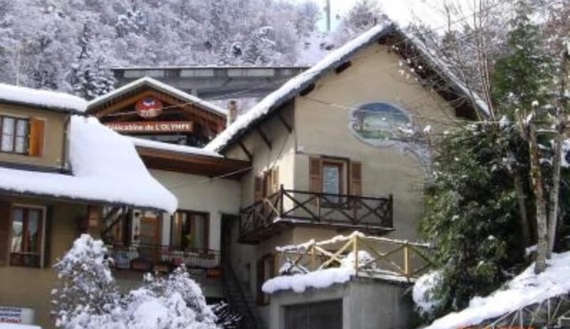 Perfect location quiet surroundings spacious comfortable & functional