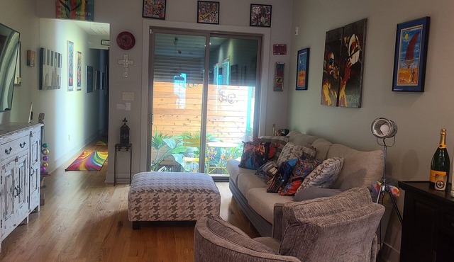 Perfect Location, Beautiful Shotgun on Frenchmen Street