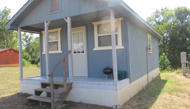 Perfect Location for Diamond Hunters! Pet Friendly!