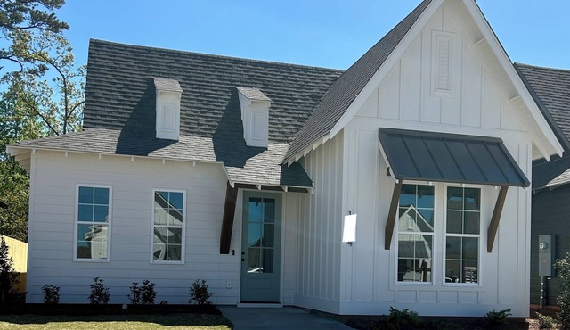 Perfect location for game day weekends, RTJ golf trips & much more!