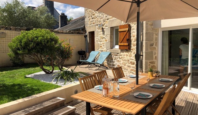 Perfect location for this 4 star House - 100 meters from Sainte Marine Harbour