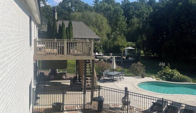Perfect Location in Charming Lenoir, NC