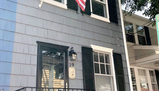 PERFECT LOCATION in the heart of history