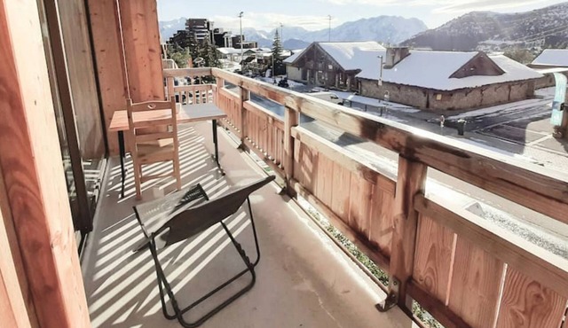 Perfect location in the heart of Alpe d'Huez : ideal ski 2 room terrace parking