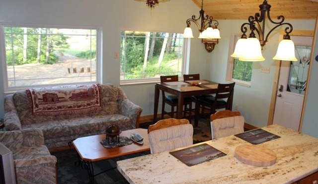 PERFECT LOCATION! Lake Superior View, AuTrain River (Kayak), Snowmobile Trail