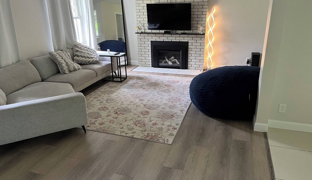 Perfect Location! Quiet City Home Near Venues, Shops & Restaurants