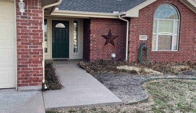 Perfect Location to anything in Abilene. Only 10-15 minutes away!