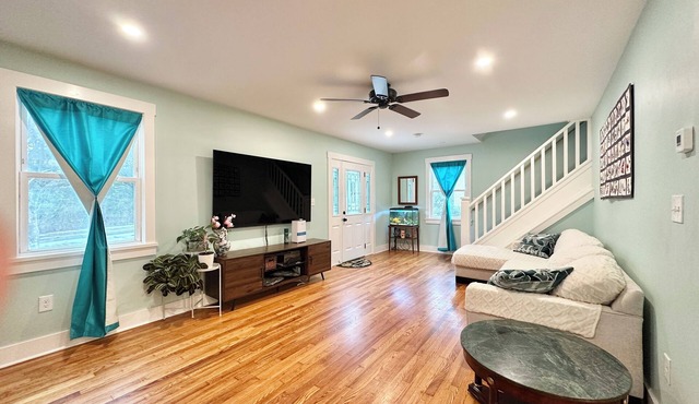 Perfect Location ! Walking to Beaver Stadium/BJC