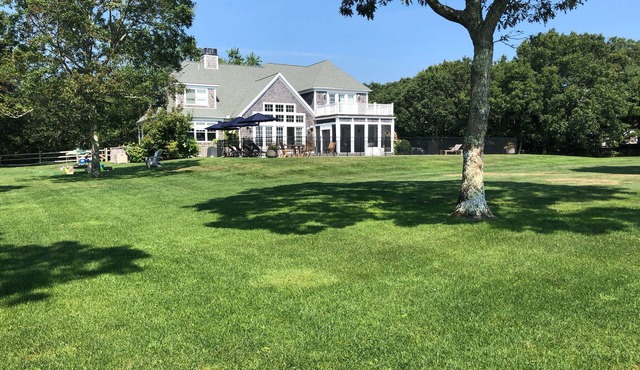 Perfect Luxury Vineyard Retreat