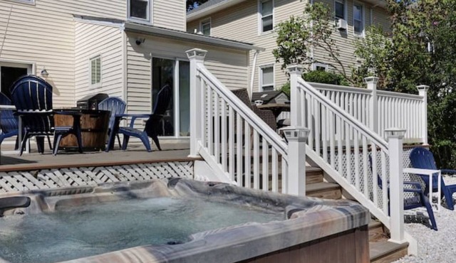 Perfect modern downtown Red Bank Deck and Hot Tub