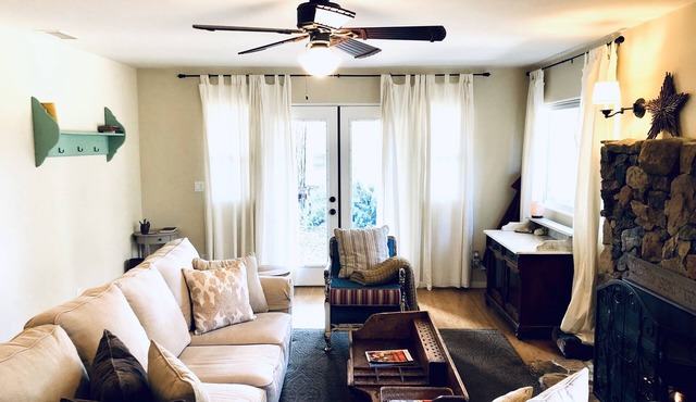 Perfect Mountain Home! 3 BR, spacious & clean with ping pong, foosball & games!
