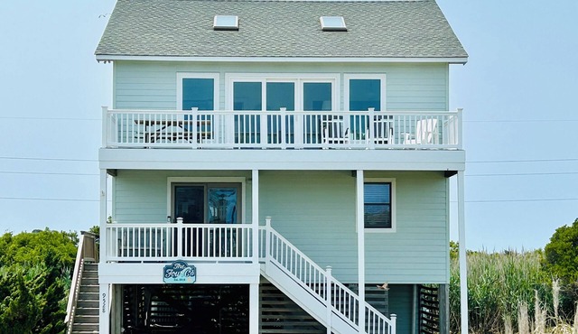 Perfect Ocean and Sunset Views/Deck to Sand in 2 Min