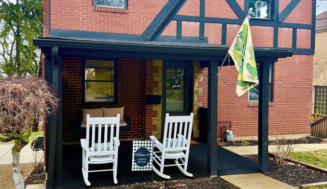 Perfect Pittsburgh Retreat 15 Minute Drive to the NFL Draft – Book Your Stay Now
