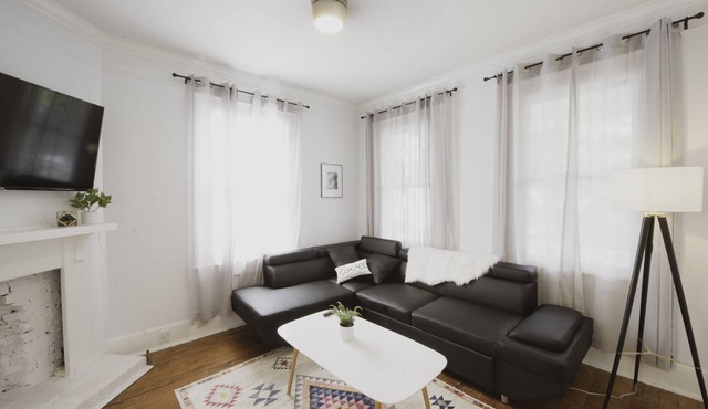 Perfect place for family vacations in the fashionable and fun Starland District!