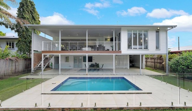 Perfect Pool House Idyllic Tropical Retreat