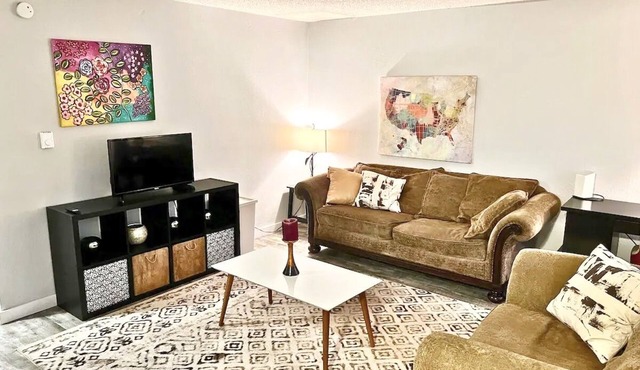 Perfect Private Getaway Near Downtown Tacoma!