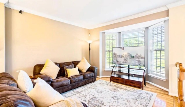 Perfect Private Getaway in the Heart of Stafford!