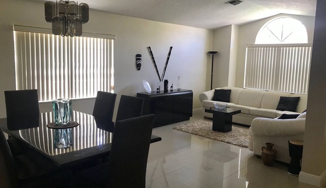 PERFECT RELAXING GETAWAY FOR COUPLE OR SMALL GROUP