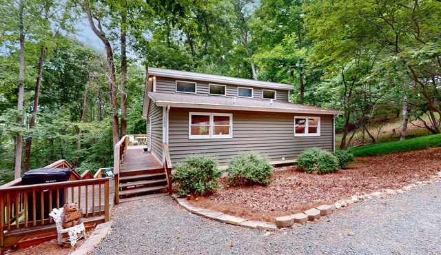 Perfect retreat for families surrounded by nature w/firepit