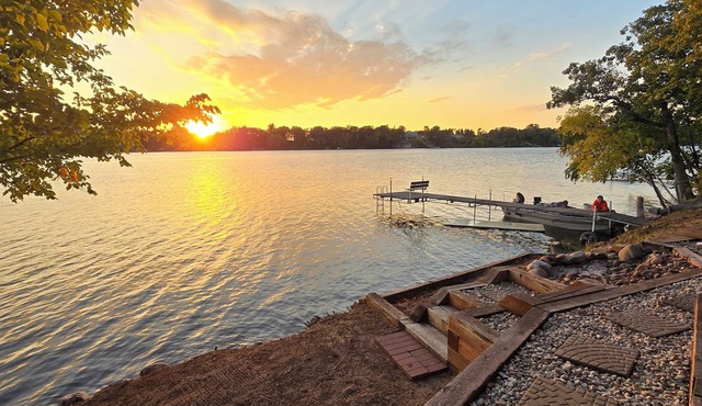 Perfect retreat for a family summer getaway on the Alexandria chain of lakes!