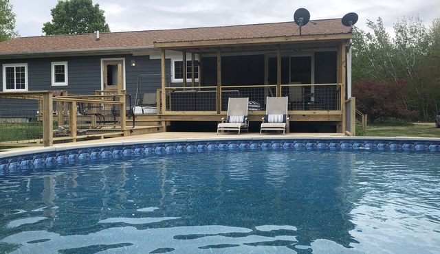 Perfect retreat for family and friends, private heated pool!