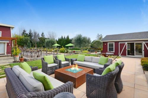 Perfect Retreat location in Downtown Sonoma