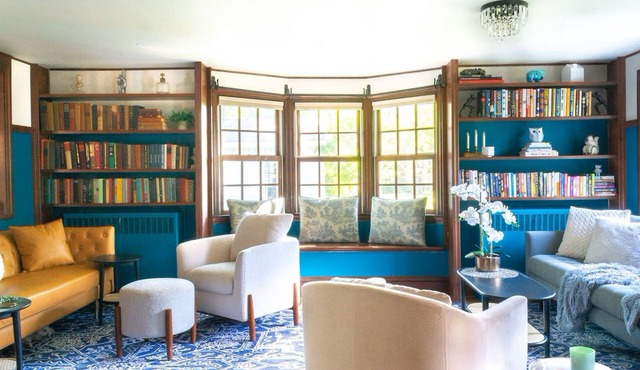 PERFECT RETREAT Pvt, Hot Tub, 2 Fireplaces, Outdoor Kitchen, Heated Pool