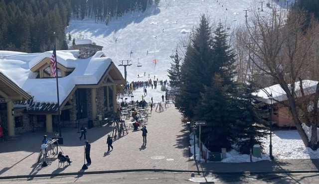 Perfect Ski-in/Ski-out Sun Valley Mountain Condo: Bavarian Warm Springs Charm