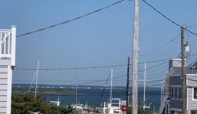 Perfect spot! Cape Cod -1 block to beach and bay with views!