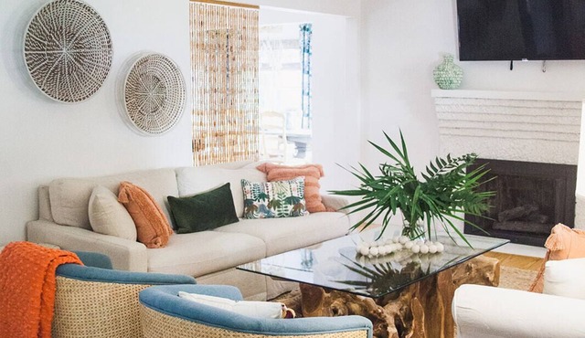 Perfect SSI Village location, Beautifully designed, WALK to dinner/shopping/park