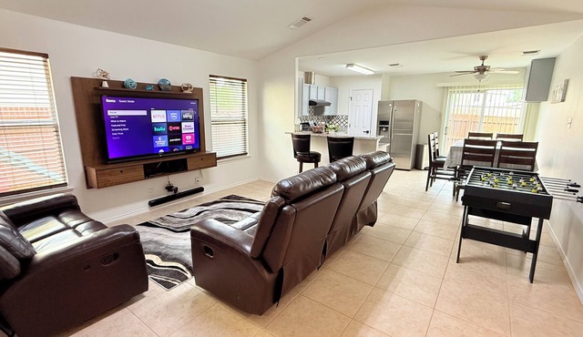 🌟 Perfect Stay for BMT Graduation 5 Min to Lackland AFB & SeaWorld