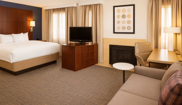 Perfect Suite for Exploring Nashville's Charm w/Free Breakfast, Pets Allowed!