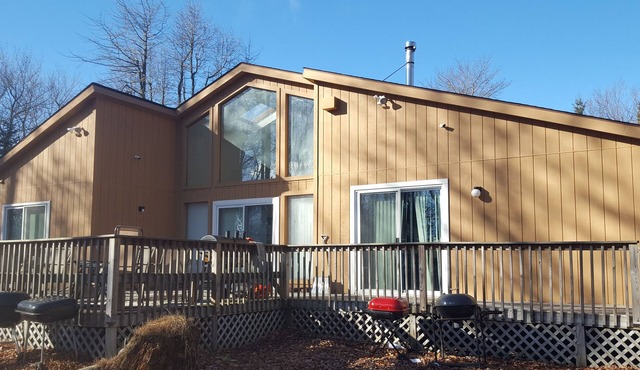 Perfect SUMMER Home close to all Attractions!