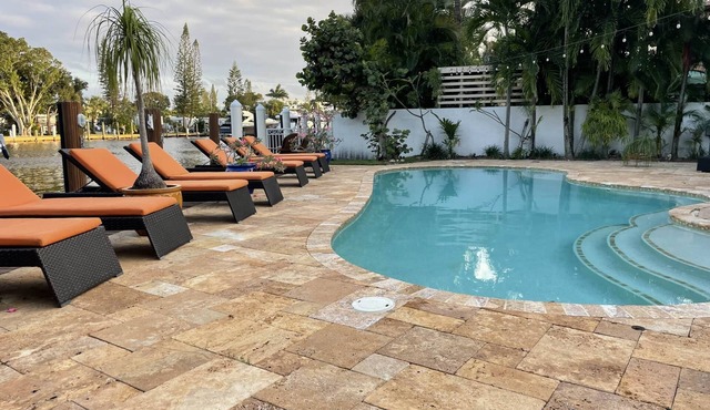 Perfect Waterfront 6 Bedroom Home with Heated Pool