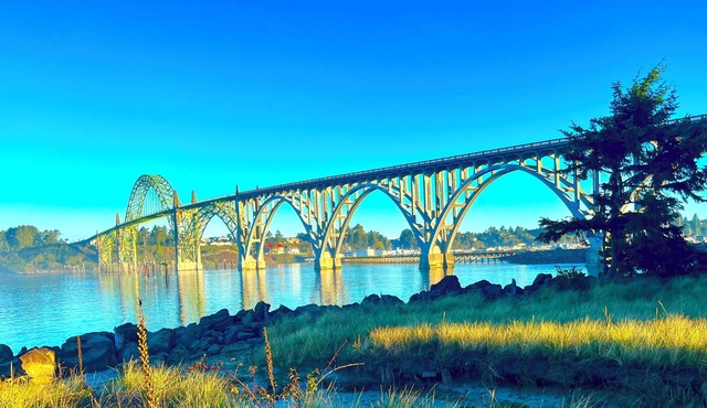 Perfect Wine & Seafood Festival House; Walk There! Feb 19-22 Great Water Views