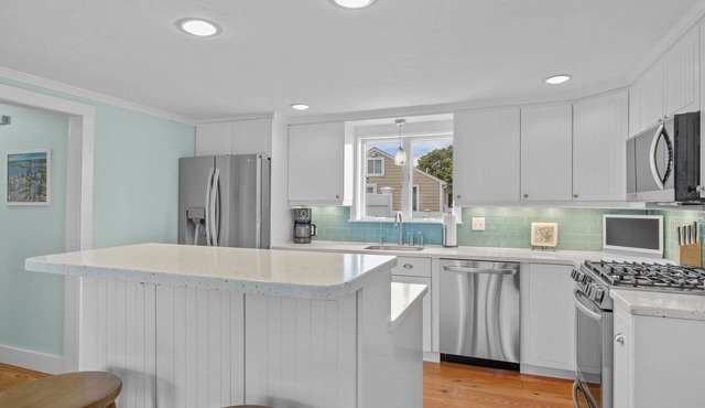 Perfect World Cup home : Cape Cod Charm & Comfort