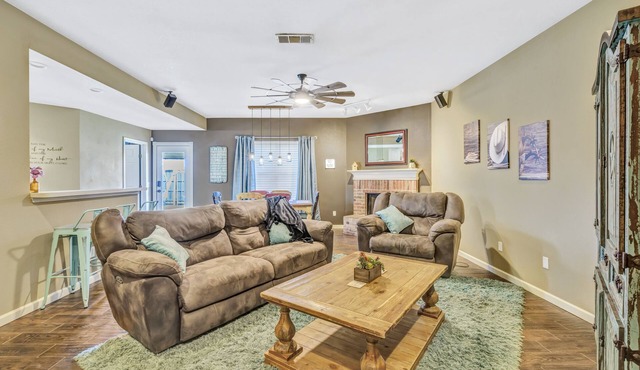 Perfect Wylie Getaway Mins to Historic Downtown!