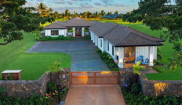 Perfection in Poipu: Brand new luxury home, ocean views, pool+spa