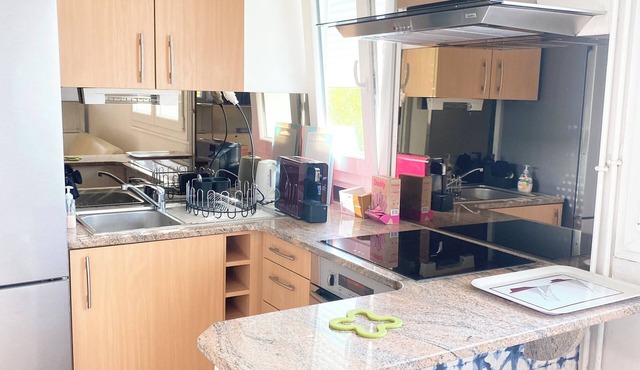 Perfectly located studio, few minutes of Geneva